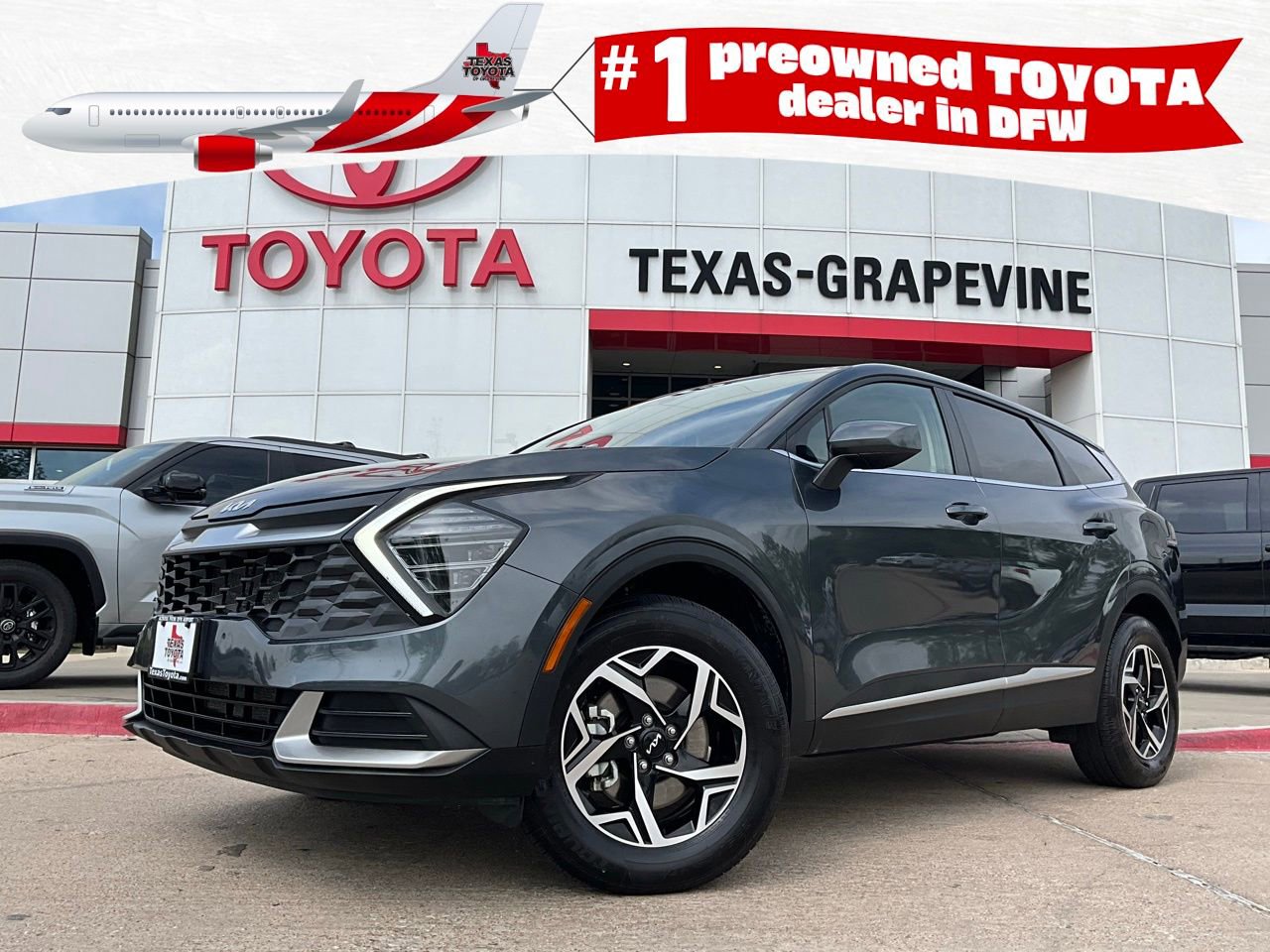 Used 2025 Kia Sportage LX image 1