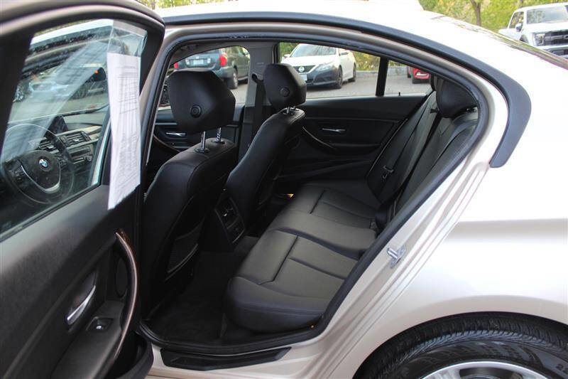 Used 2014 BMW 328i xDrive Sedan image 24