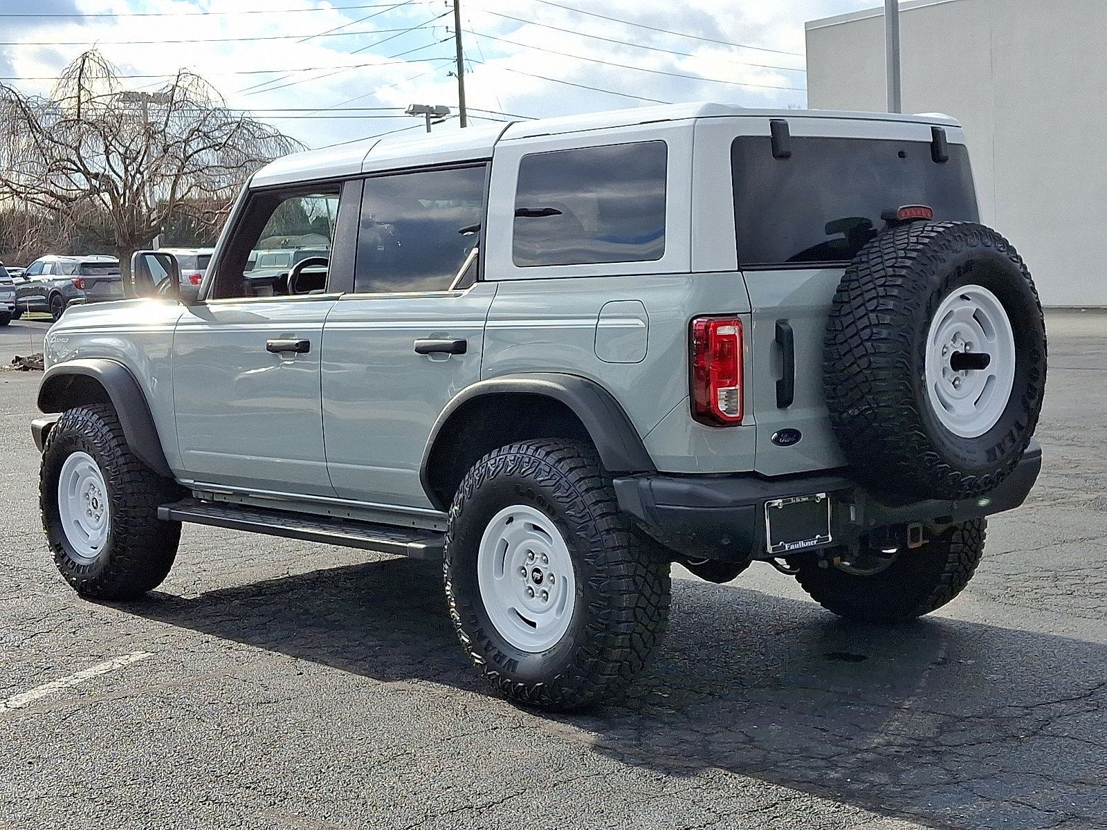 Used 2023 Ford Bronco Heritage Edition image 4
