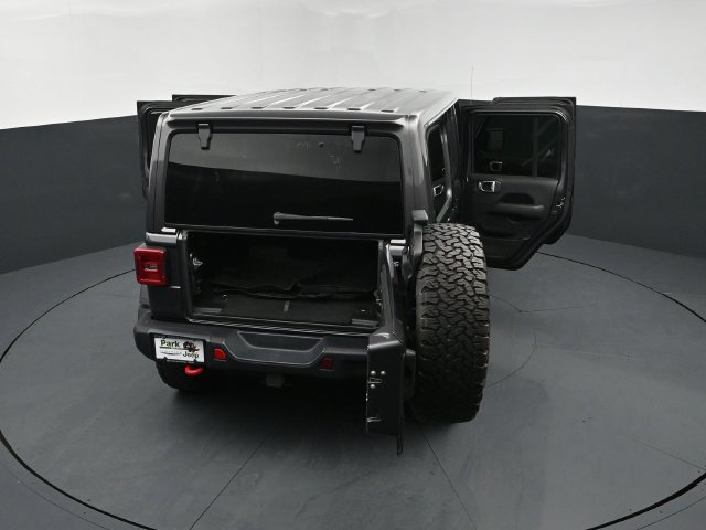 Used 2022 Jeep Wrangler Unlimited Rubicon w/ Dual Top Group AWD/4WD image 29