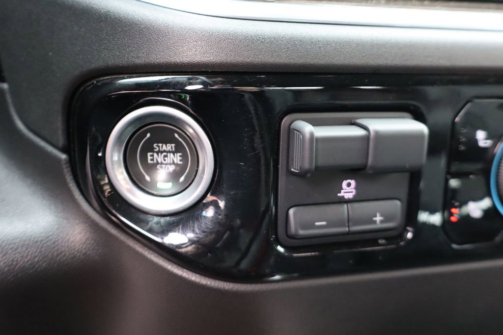 Used 2022 Chevrolet Silverado 1500 LT Trail Boss w/ LT Trail Boss Premium Package image 23