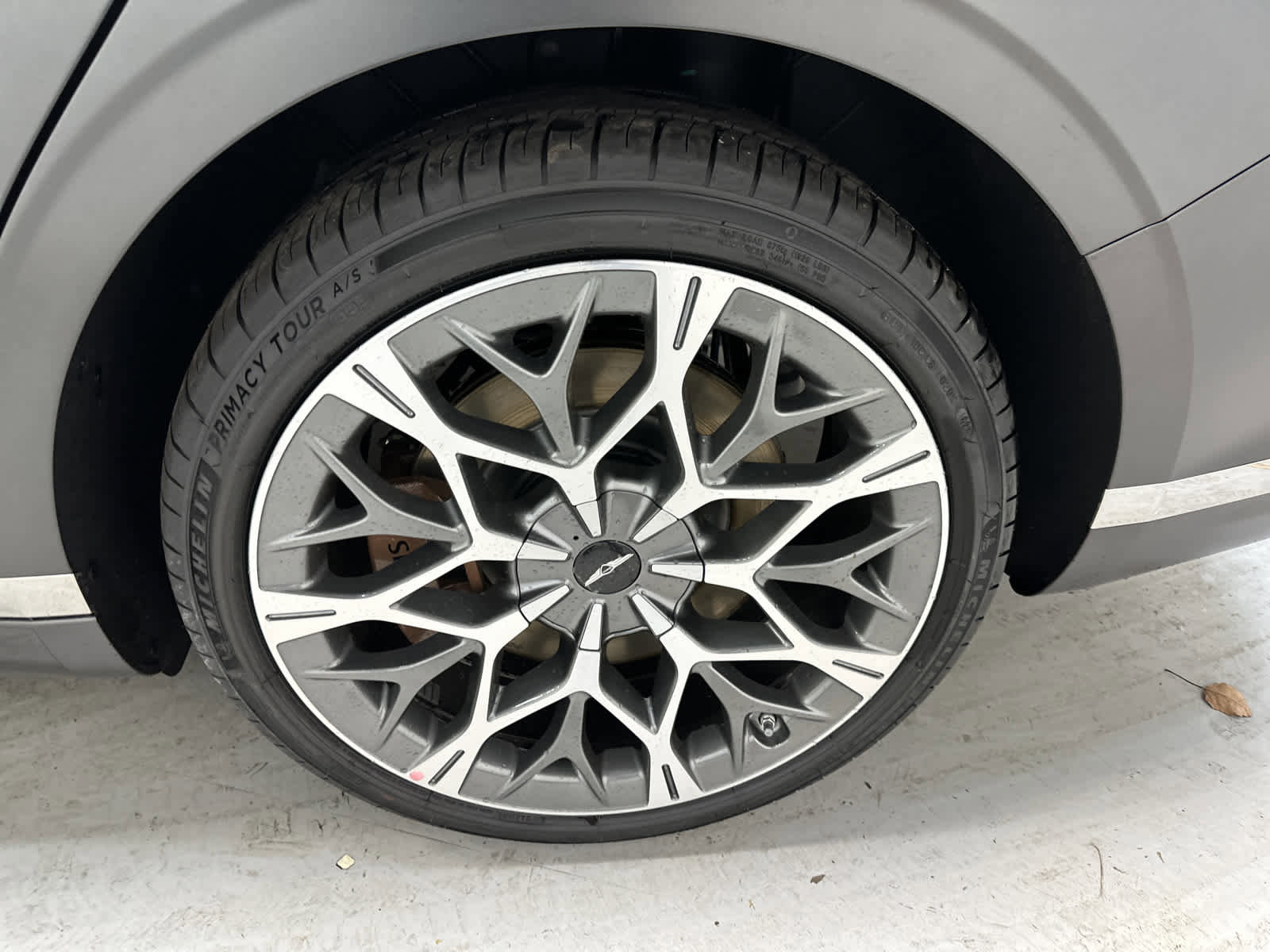 New 2024 Genesis G90 3.5T image 8