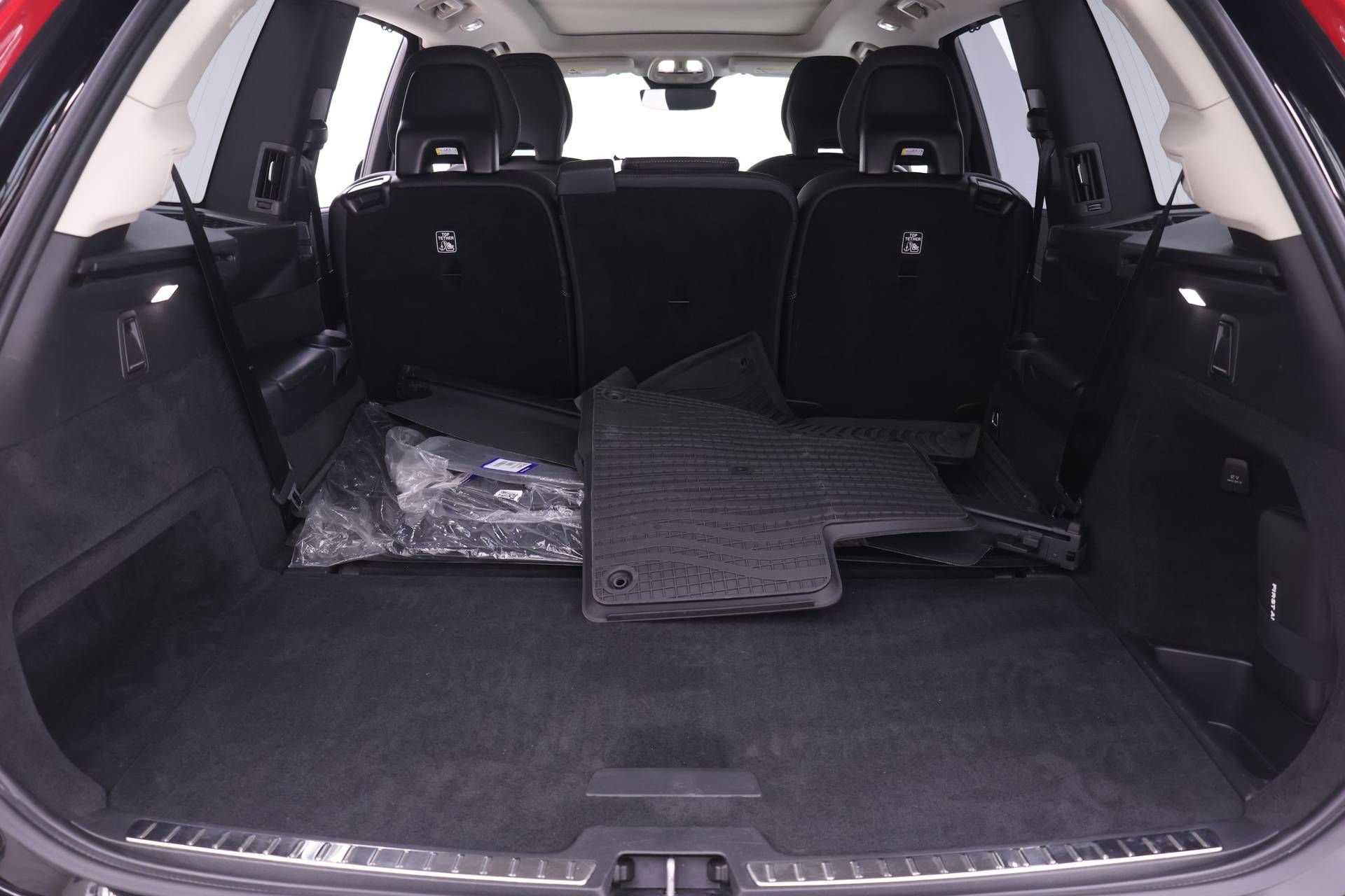 Used 2023 Volvo XC90 B6 Ultimate w/ Protection Package Premier AWD/4WD image 19