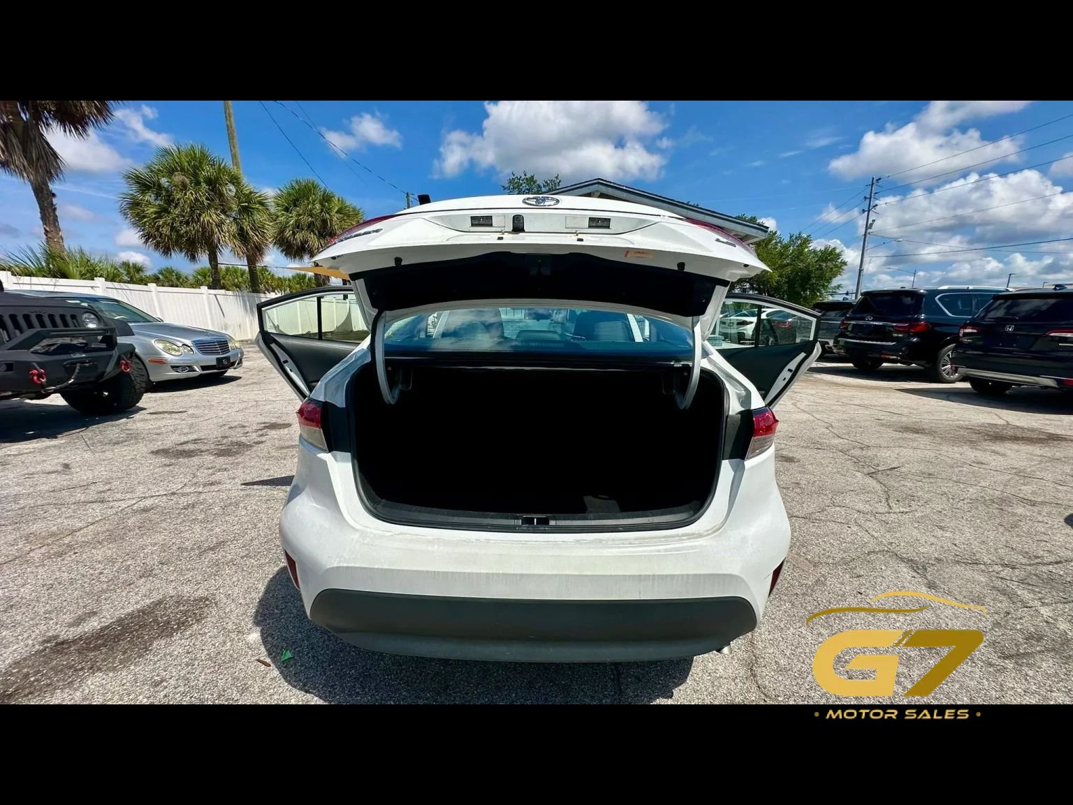 Used 2023 Toyota Corolla LE FWD image 14