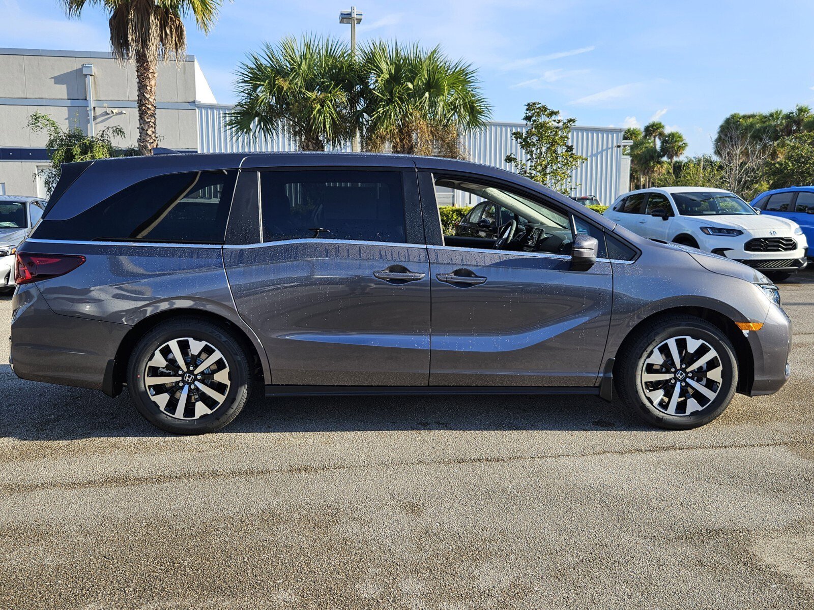 New 2026 Honda Odyssey EX-L image 3