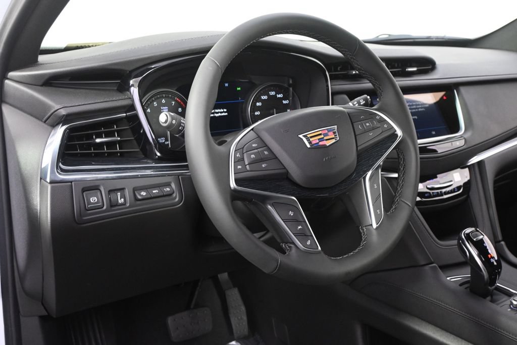 New 2026 Cadillac XT5 Premium Luxury w/ Driver Assist Package AWD/4WD image 12