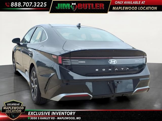 Used 2024 Hyundai Sonata SEL FWD image 2