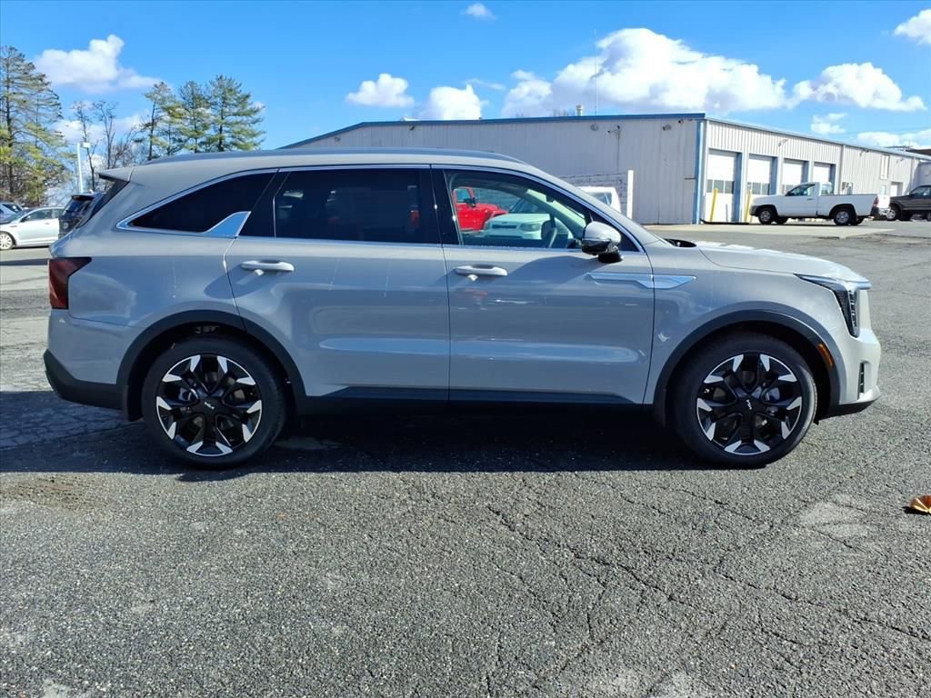 New 2025 Kia Sorento SX image 3