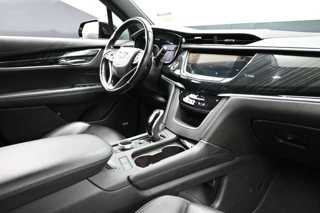 Used 2020 Cadillac XT6 Premium Luxury FWD image 20