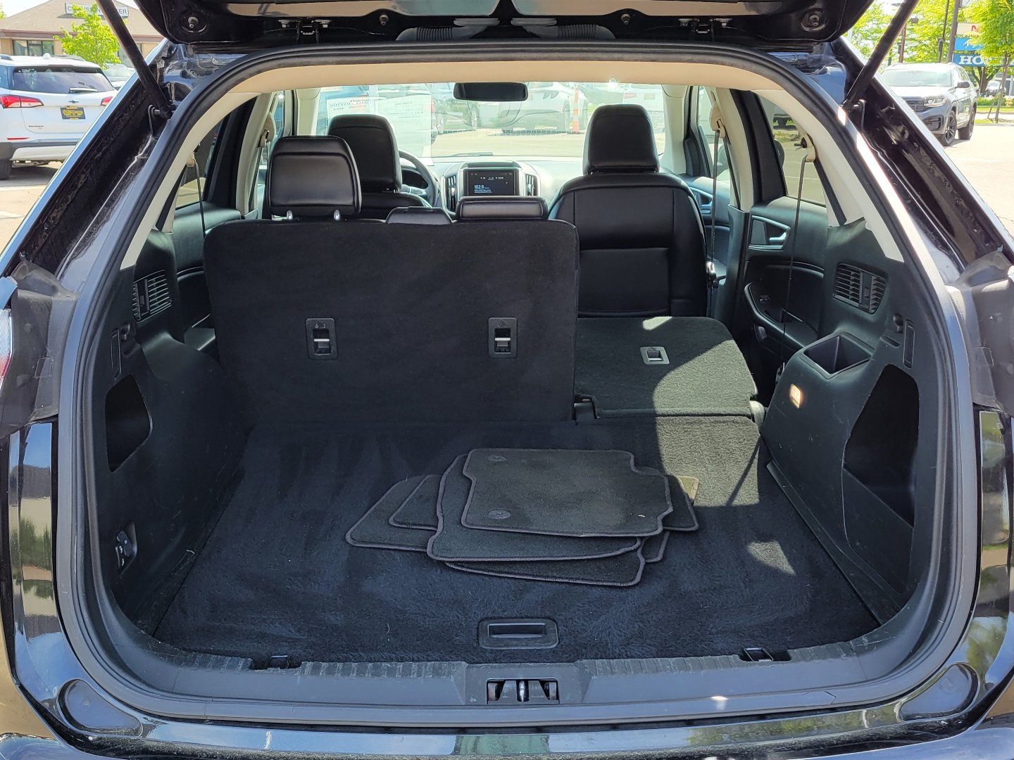 Used 2022 Ford Edge SEL AWD/4WD image 8