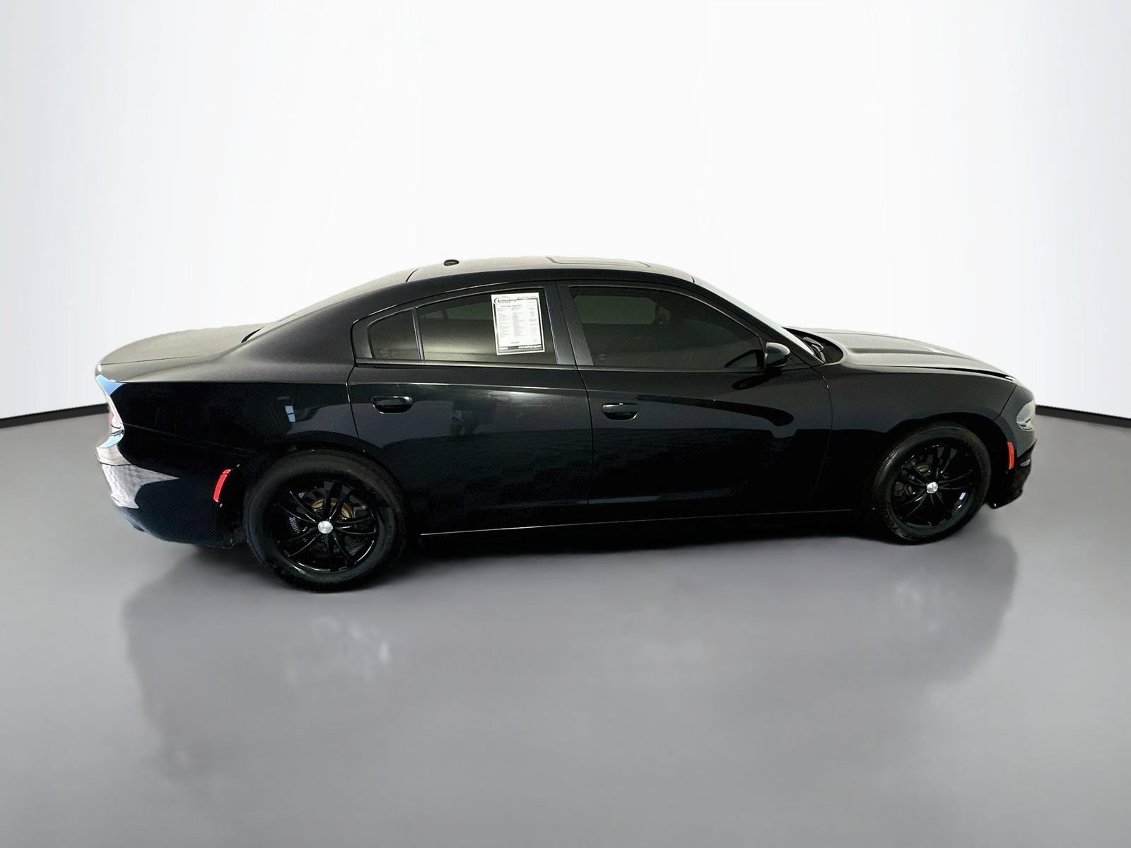 Used 2020 Dodge Charger SXT w/ Leather Interior Group RWD image 8