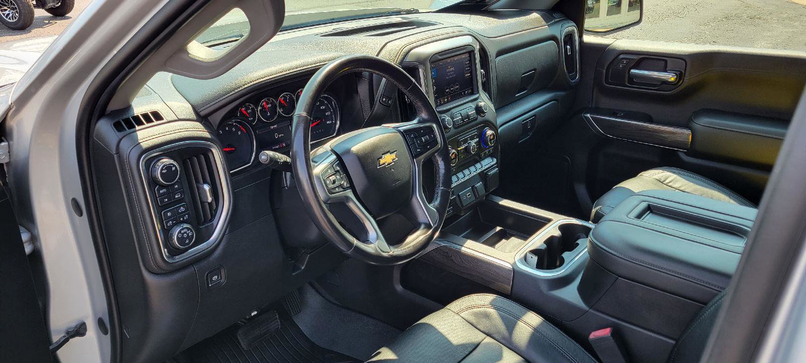 Used 2019 Chevrolet Silverado 1500 LTZ w/ LTZ Plus Package image 5