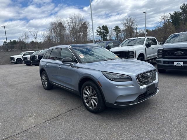 Used 2022 Lincoln Corsair AWD w/ Premium Package image 3