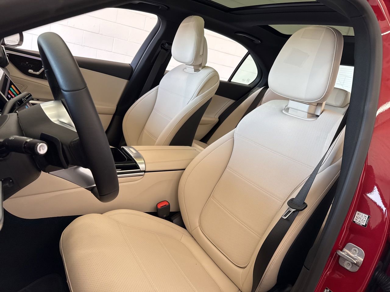 Used 2025 Mercedes-Benz C 300 Sedan image 15