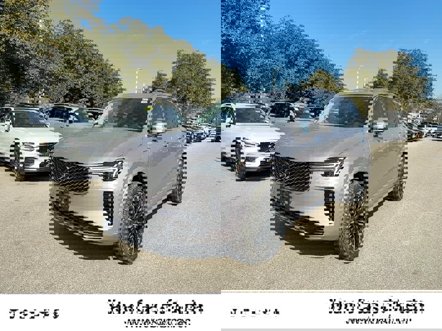 New 2026 Volvo XC90 T8 Plus image 1