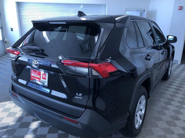 Certified 2025 Toyota RAV4 LE image 34
