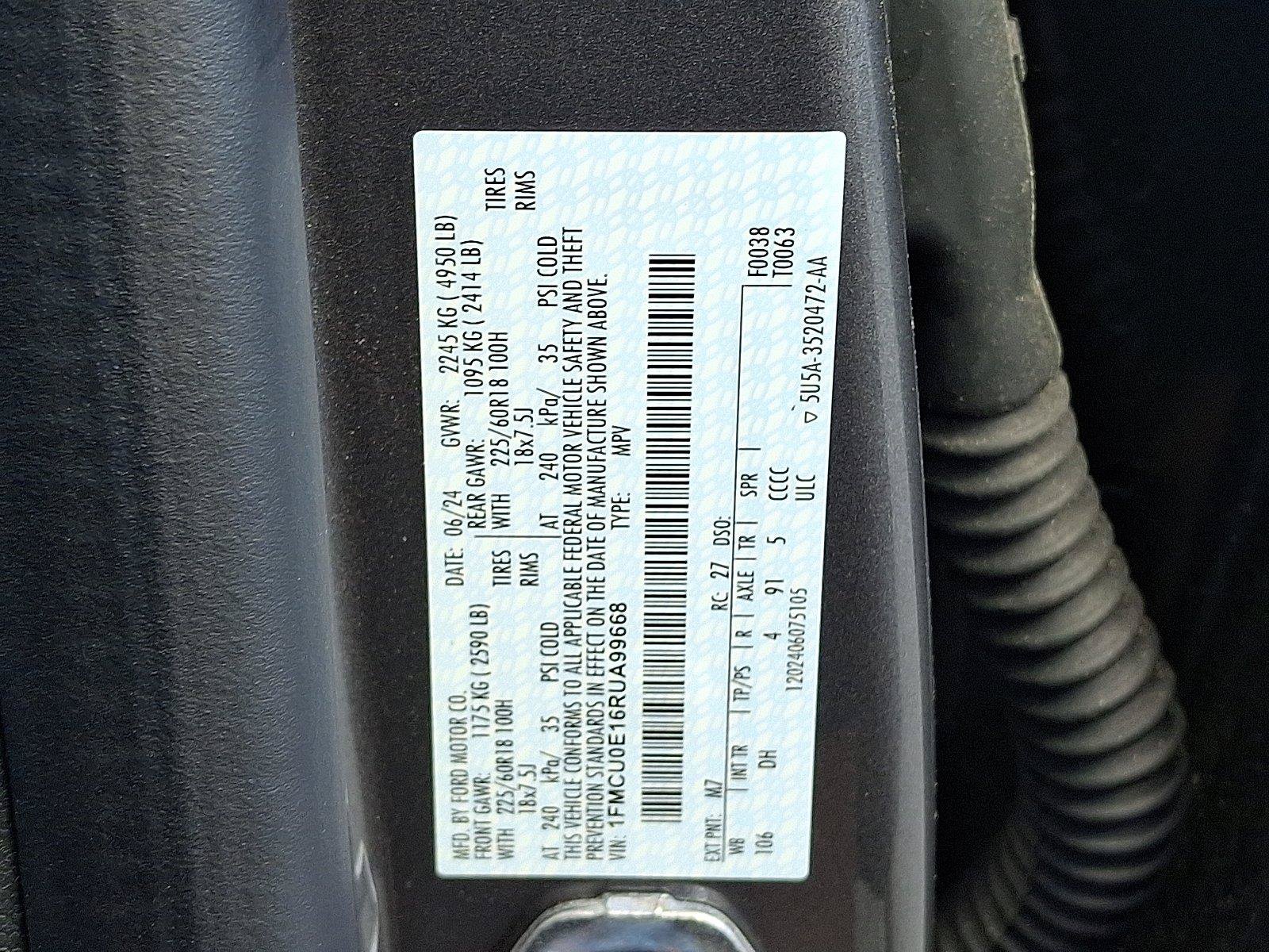 New 2024 Ford Escape SE w/ PHEV Premium Package FWD image 16