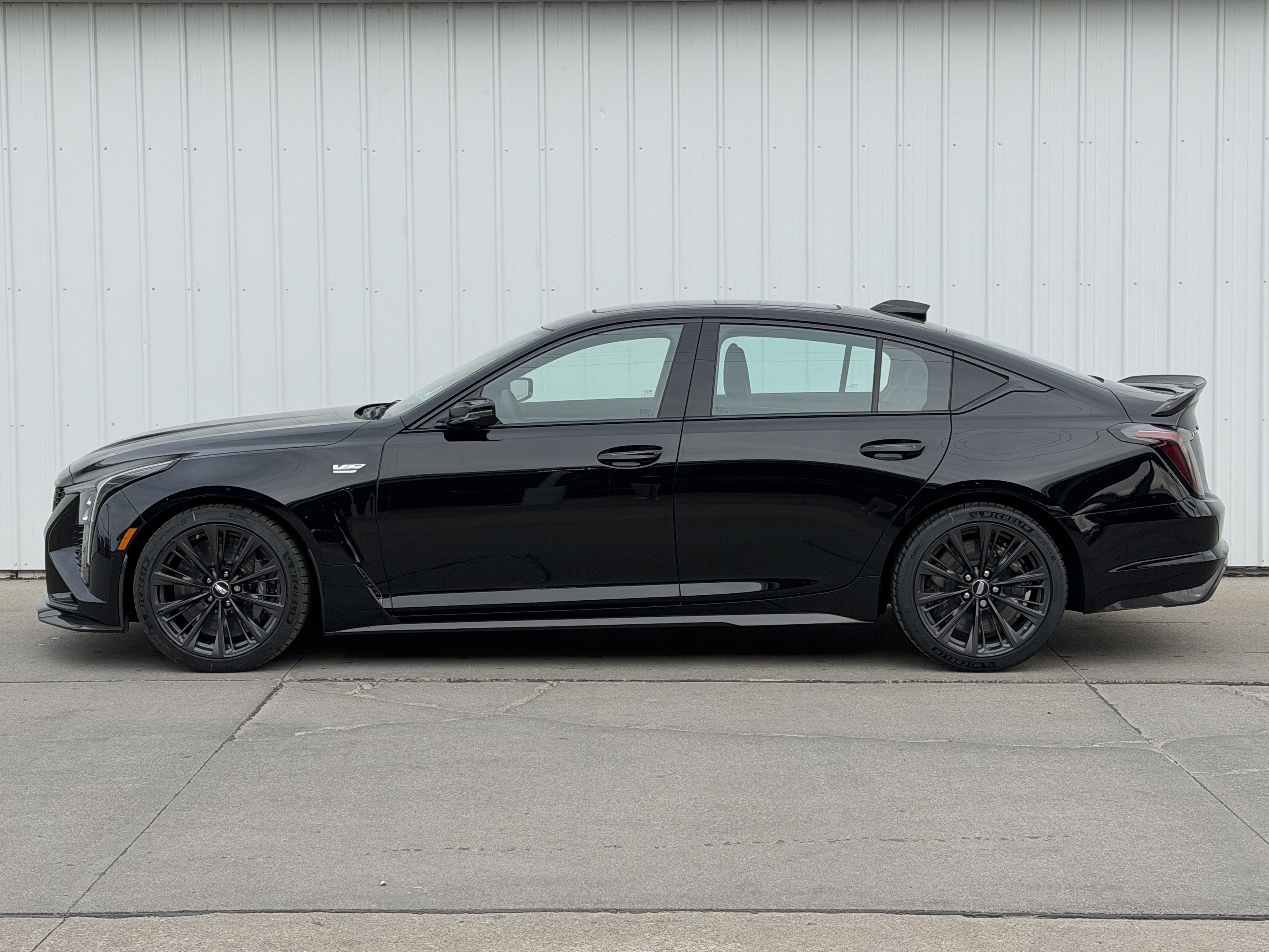 New 2026 Cadillac CT5 V Blackwing w/ Carbon Fiber 2 Package image 9