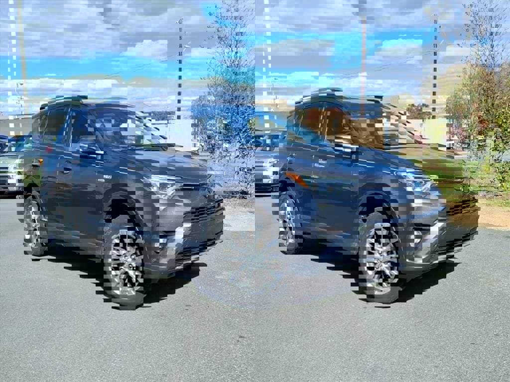 Used 2018 Toyota RAV4 Limited