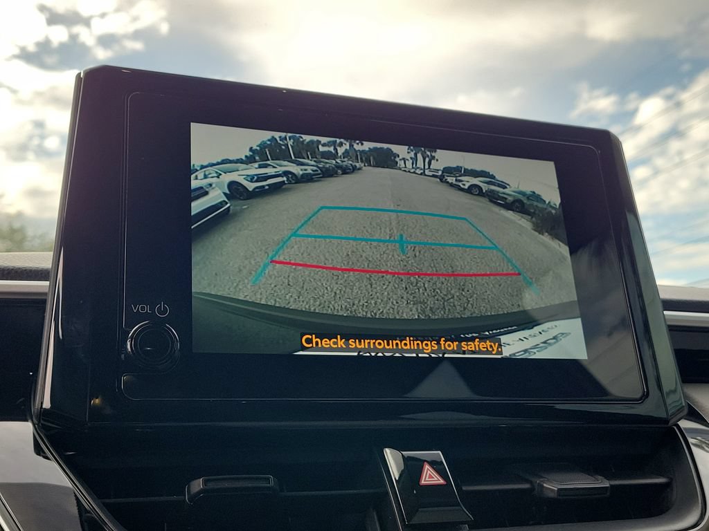 Used 2025 Toyota Corolla Cross L FWD image 28