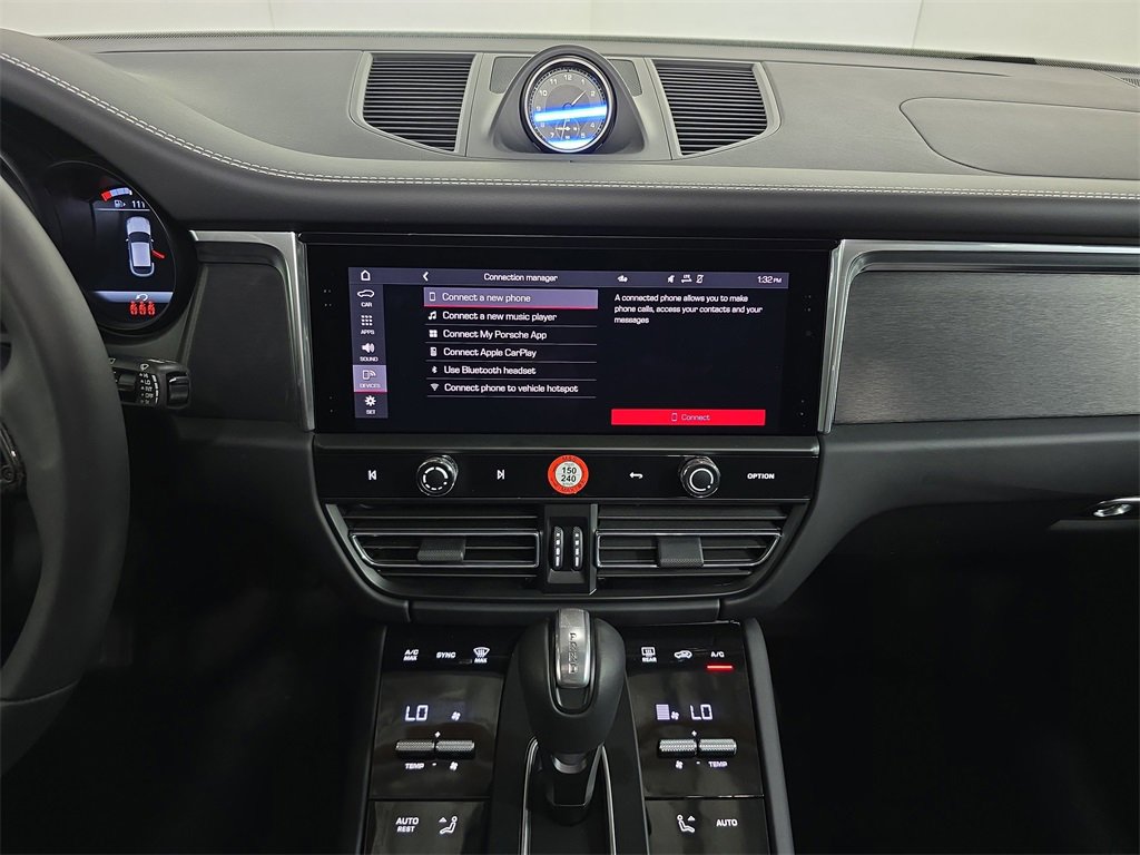 Certified 2025 Porsche Macan GTS image 16