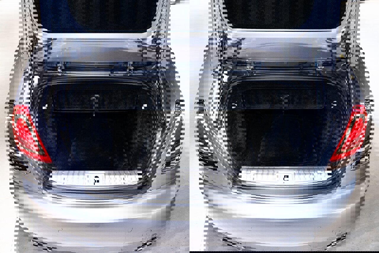 Used 2018 Rolls-Royce Dawn image 24