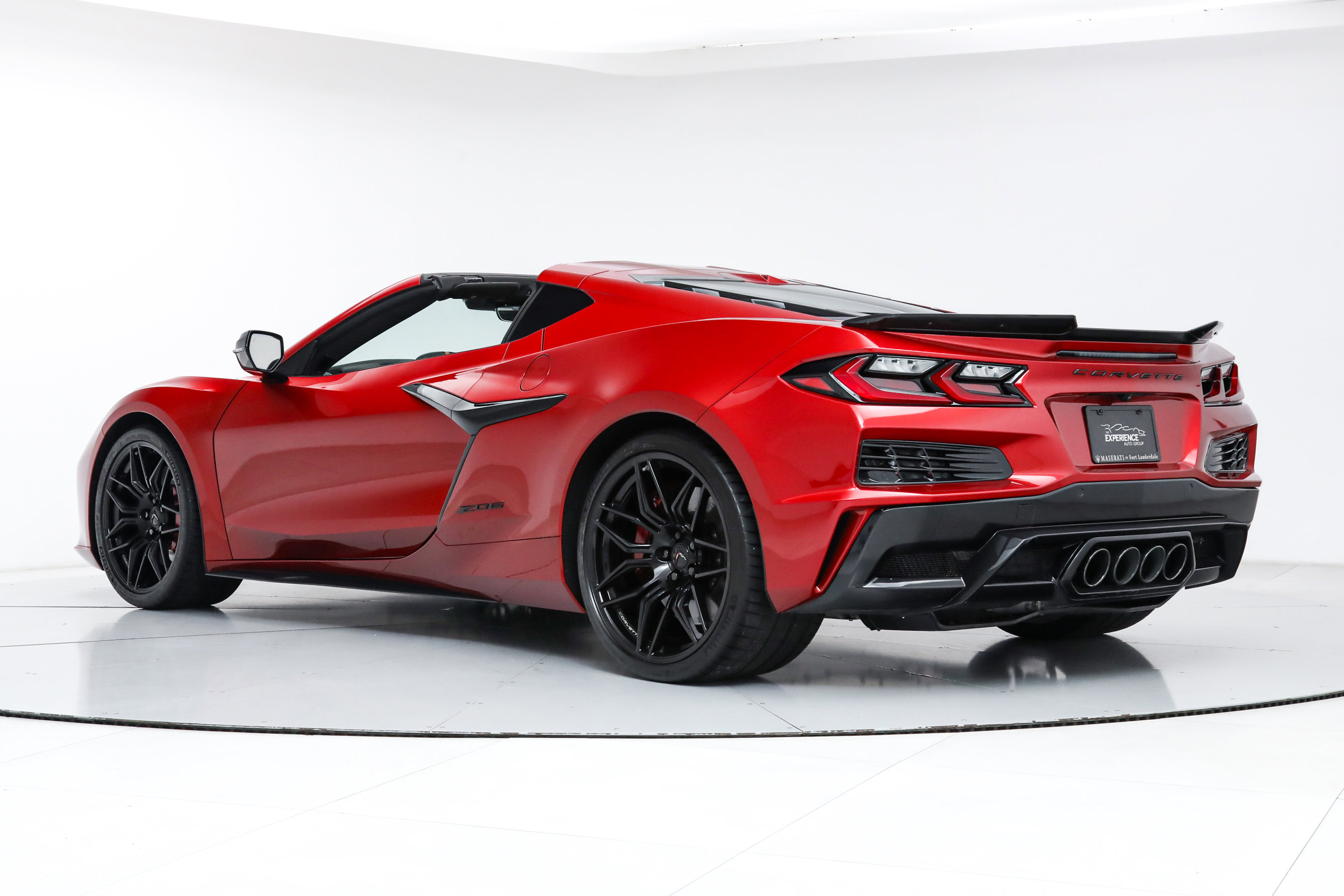 Used 2025 Chevrolet Corvette Z06 w/ Stealth Interior Trim Package image 4