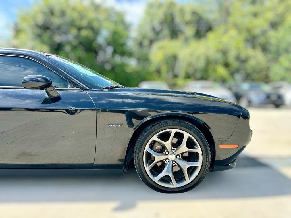 Used 2015 Dodge Challenger R/T Plus RWD image 10