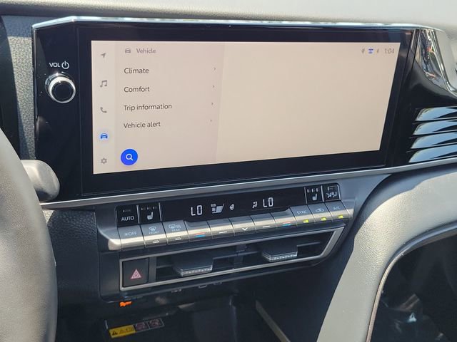 Used 2025 Toyota Camry XSE FWD image 8
