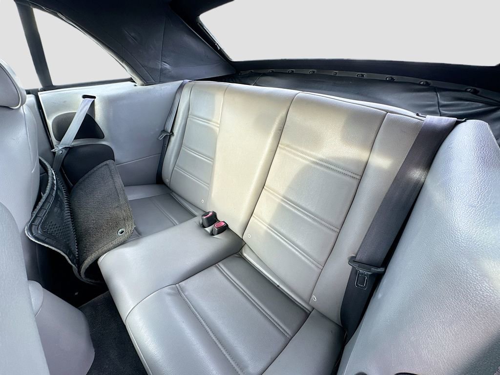 Used 2004 Ford Mustang Convertible image 18