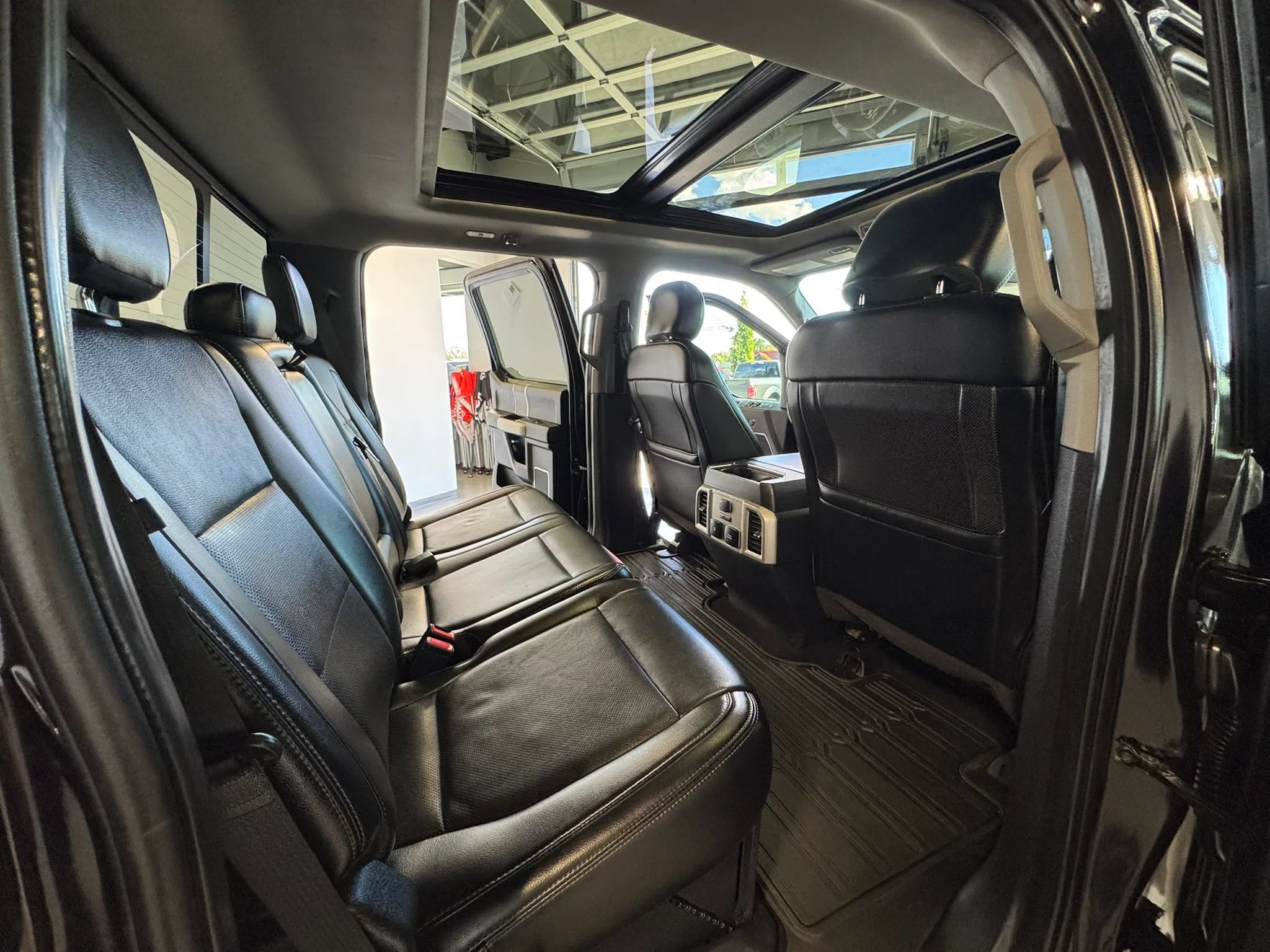 Used 2019 Ford F250 Lariat AWD/4WD image 31