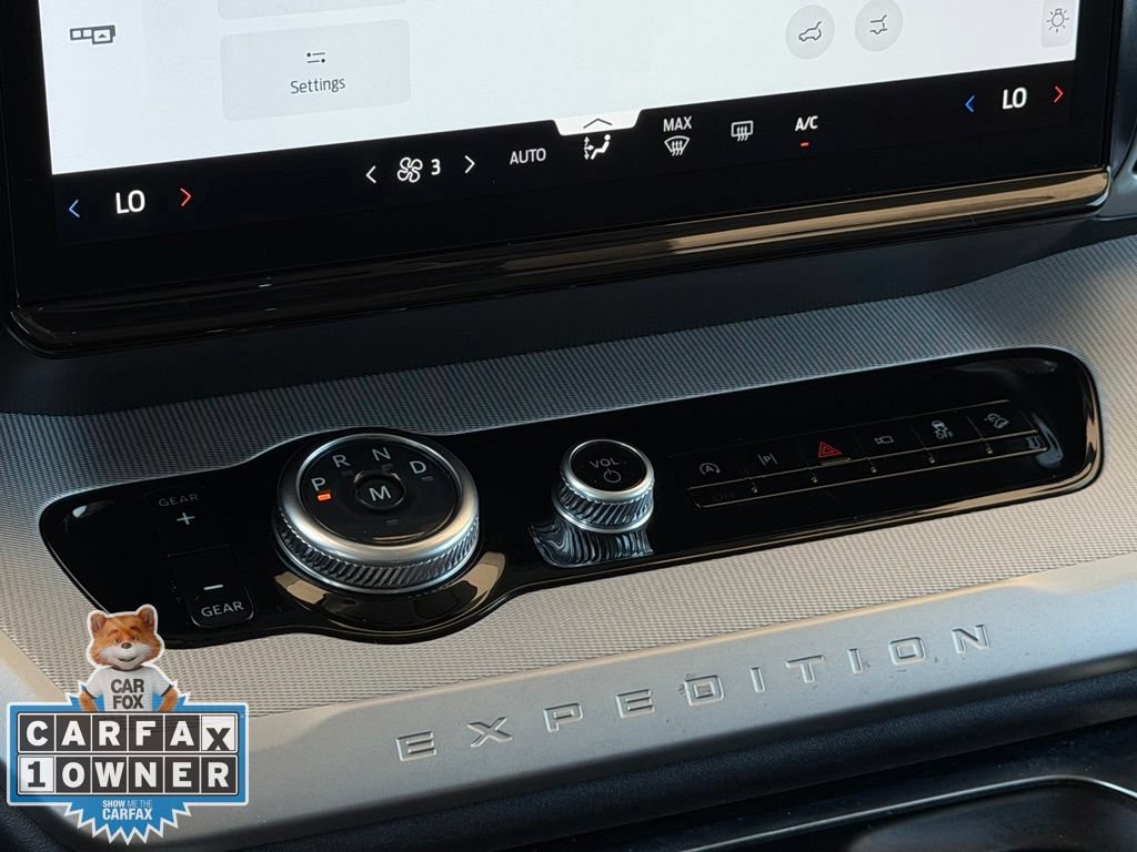 Used 2025 Ford Expedition Max Active AWD/4WD image 16