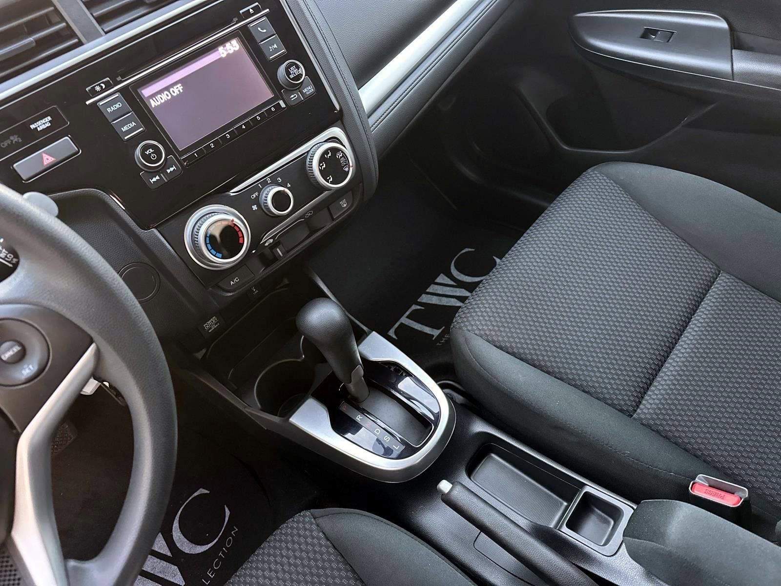 Used 2018 Honda Fit LX image 22