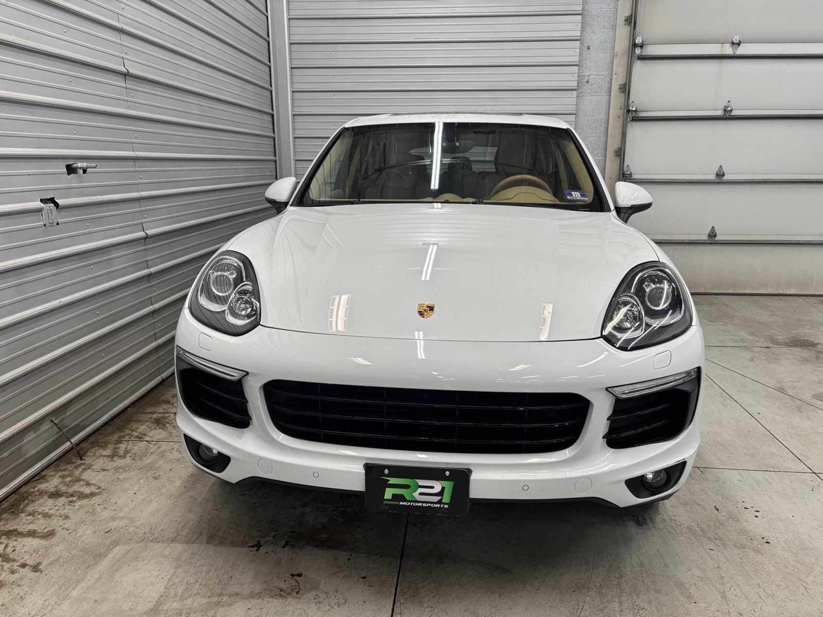 Used 2017 Porsche Cayenne Platinum Edition image 2