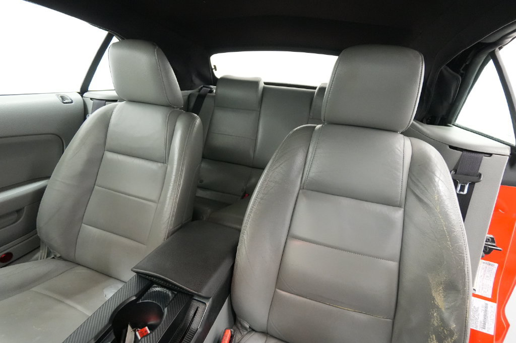 Used 2005 Ford Mustang Convertible RWD image 12