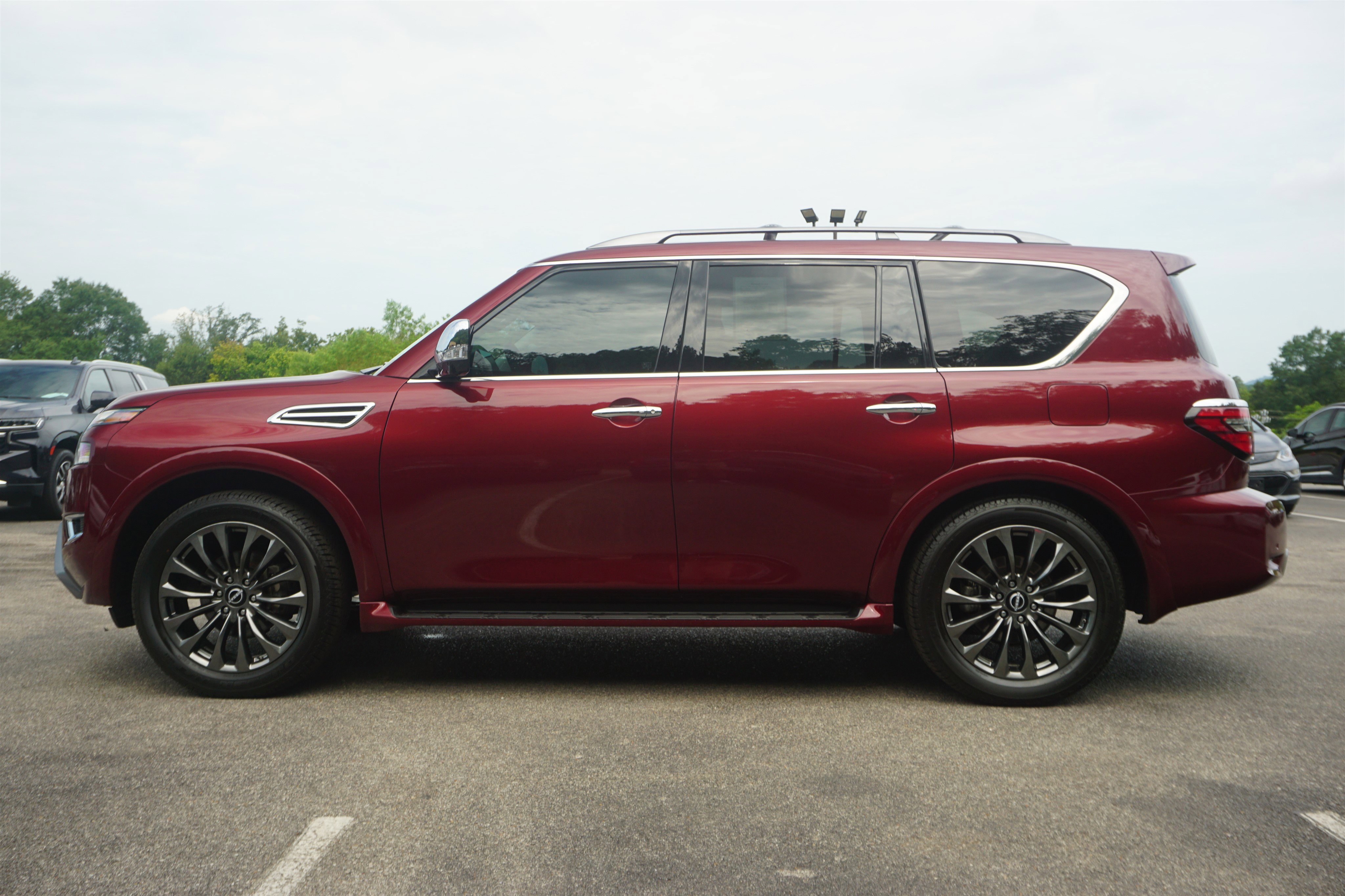 Used 2024 Nissan Armada Platinum w/ Cargo Package image 6
