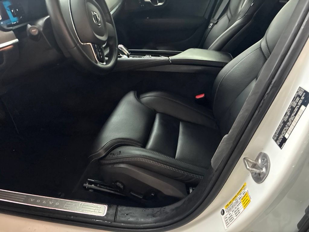 Used 2023 Volvo S90 B6 Ultimate AWD/4WD image 10