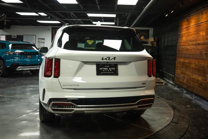 Used 2023 Kia Sorento SX image 6