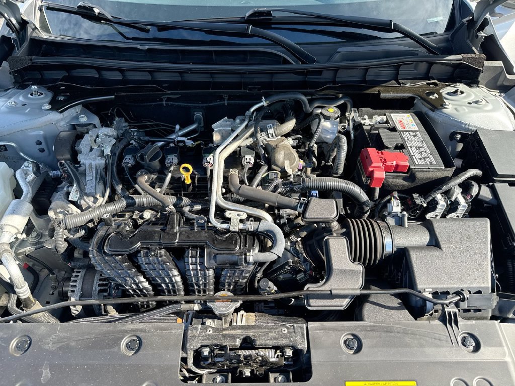 Used 2024 Nissan Altima 2.5 SV FWD image 24