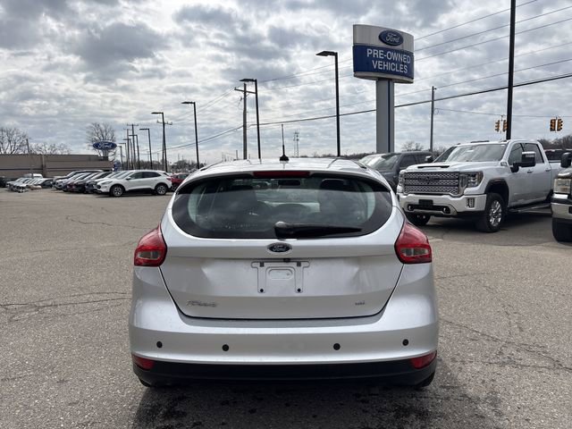 Used 2017 Ford Focus SE w/ SE Winter Package image 15