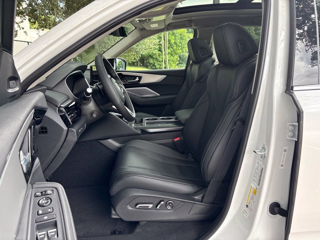 New 2026 Acura MDX w/ Technology Package FWD image 14