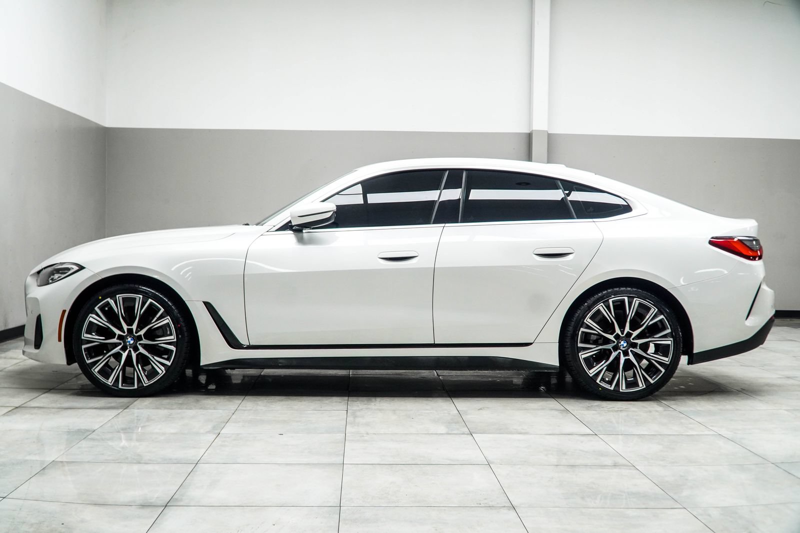 Used 2024 BMW 430i Gran Coupe w/ Premium Package RWD image 10