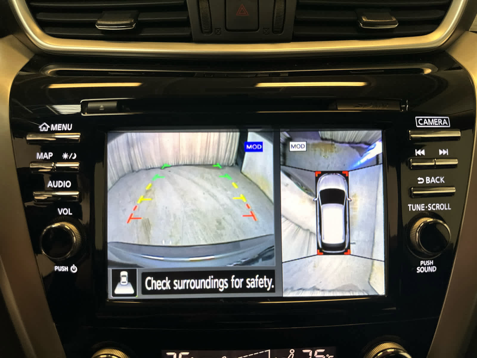 Certified 2018 Nissan Murano SL w/ Midnight Edition Package AWD/4WD image 16