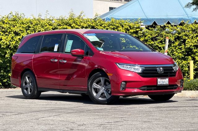 Certified 2023 Honda Odyssey EX image 2
