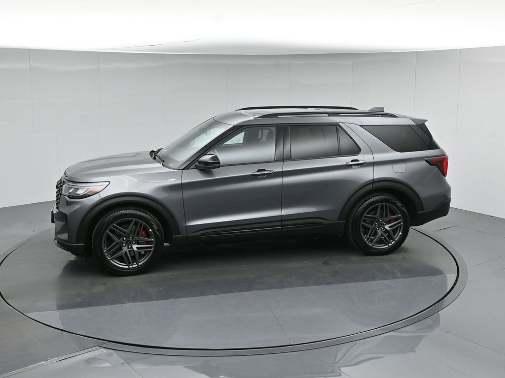 Used 2025 Ford Explorer ST-Line w/ Premium Package RWD image 46