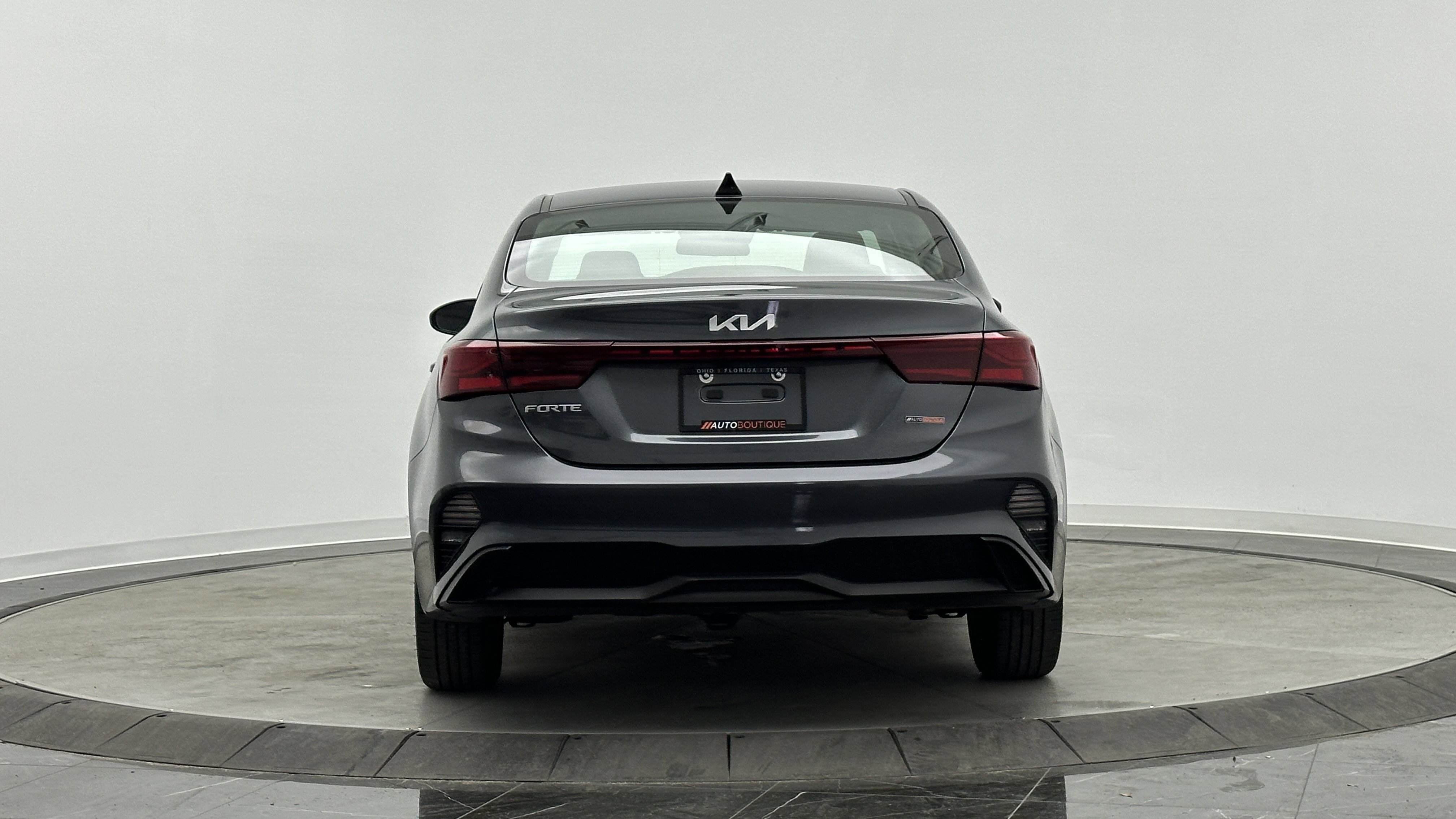 Used 2024 Kia Forte LXS image 6