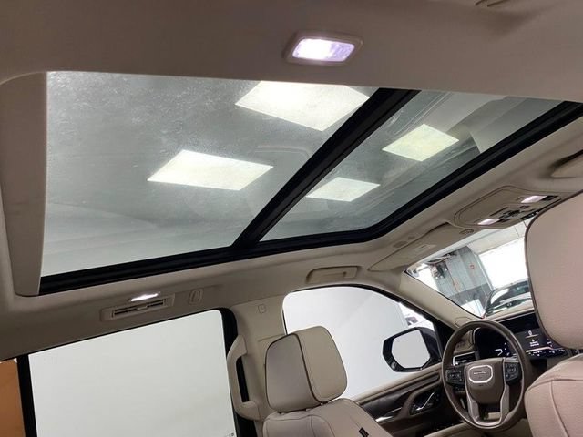 Used 2023 GMC Yukon Denali AWD/4WD image 39
