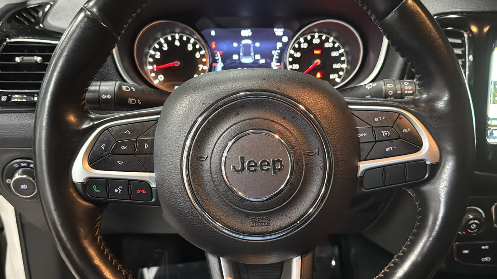Used 2018 Jeep Compass Limited w/ Navigation Group AWD/4WD image 11