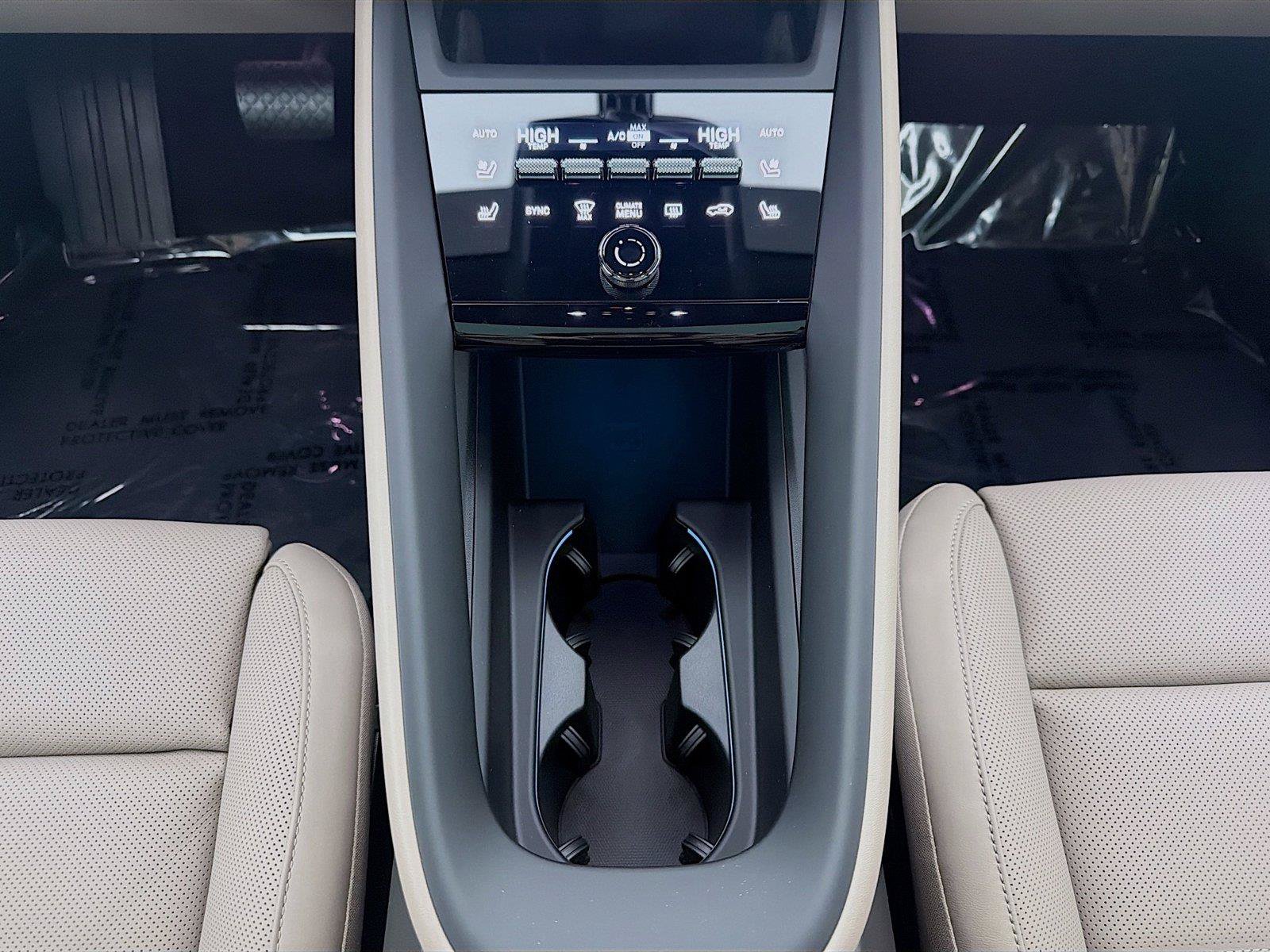 Certified 2026 Porsche Macan Electric RWD image 20