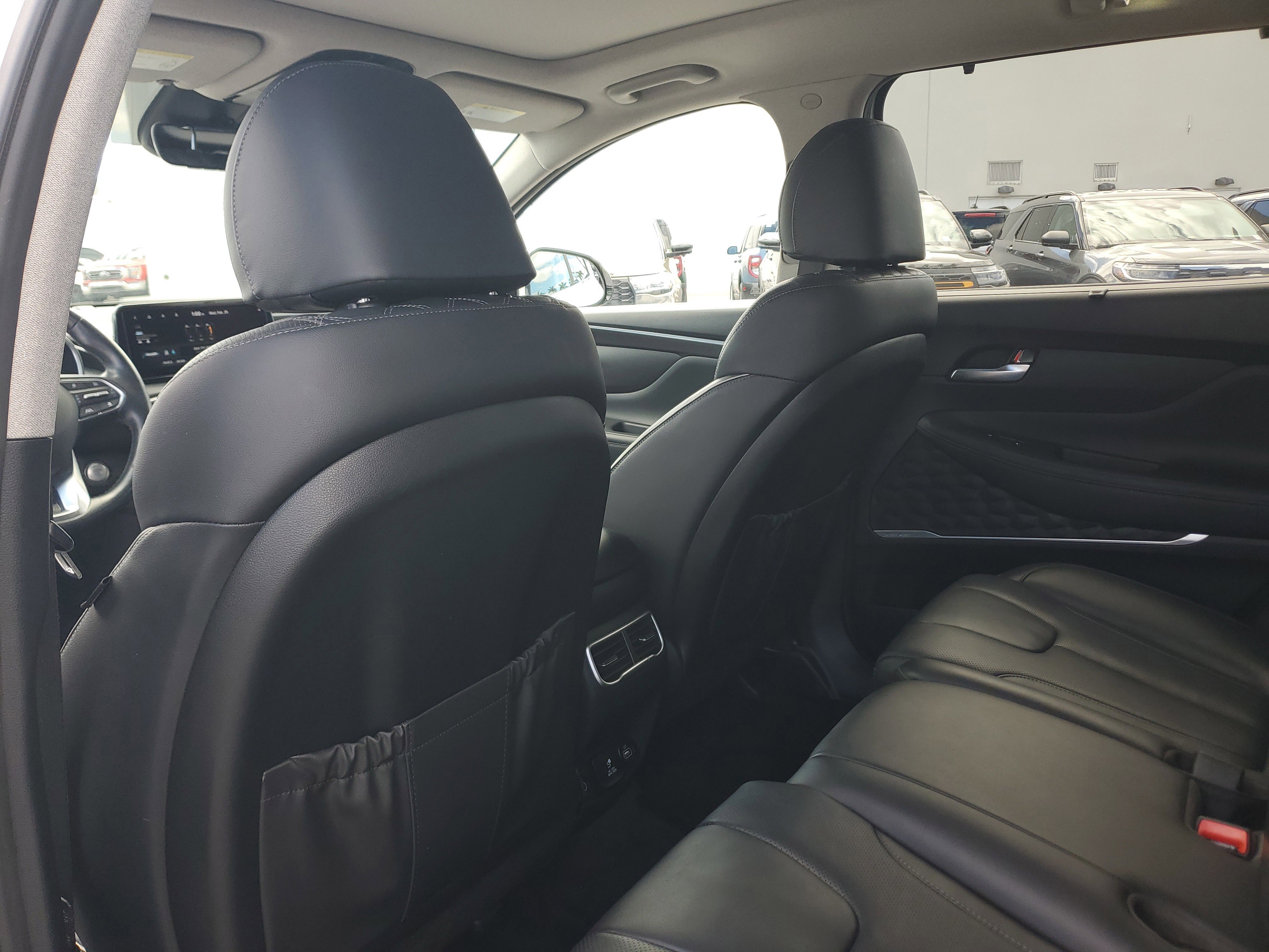 Used 2021 Hyundai Santa Fe Limited w/ Cargo Package image 15